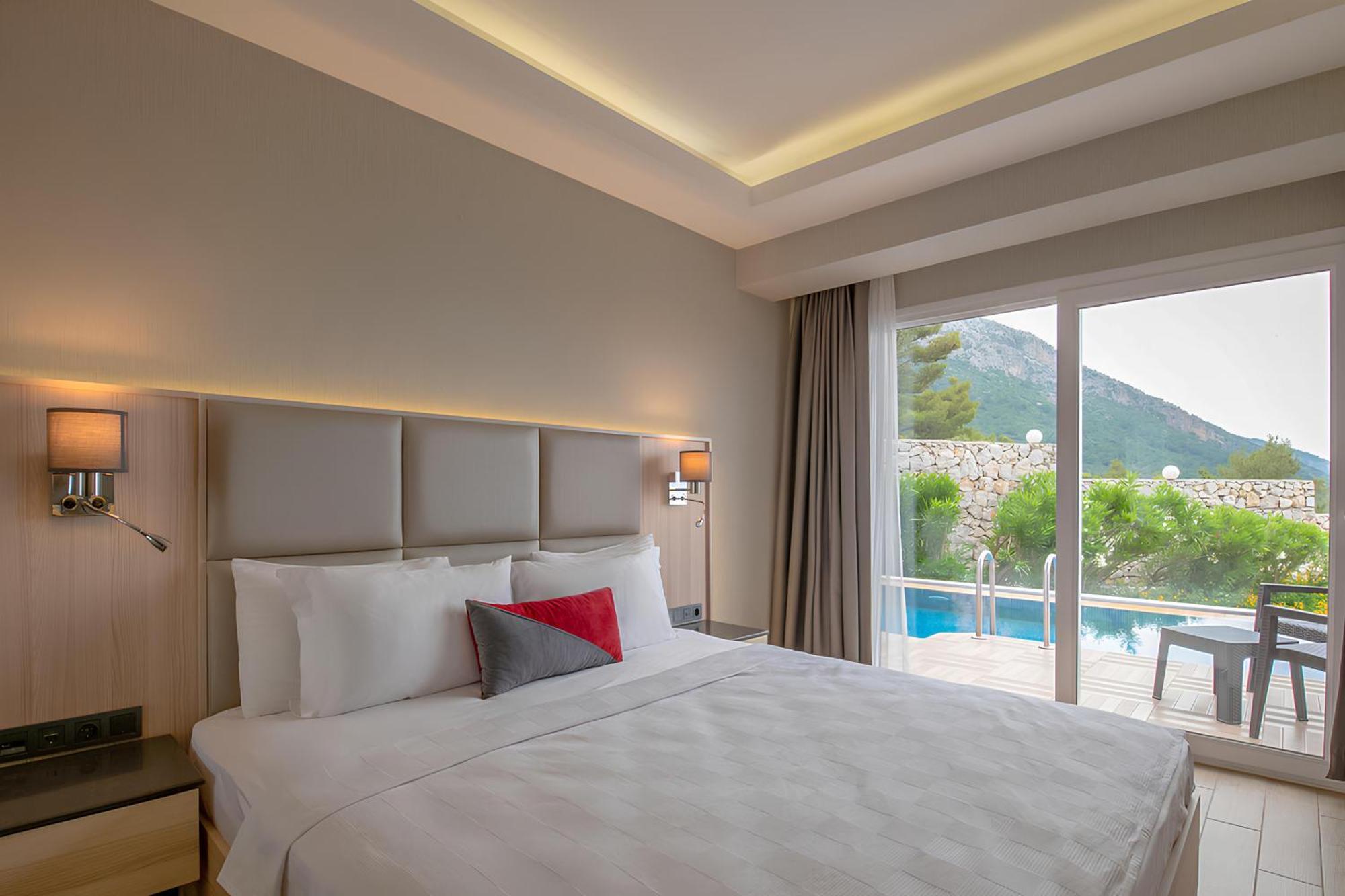 Отель Ramada By Wyndham Fethiye Oludeniz Adult Only Экстерьер фото