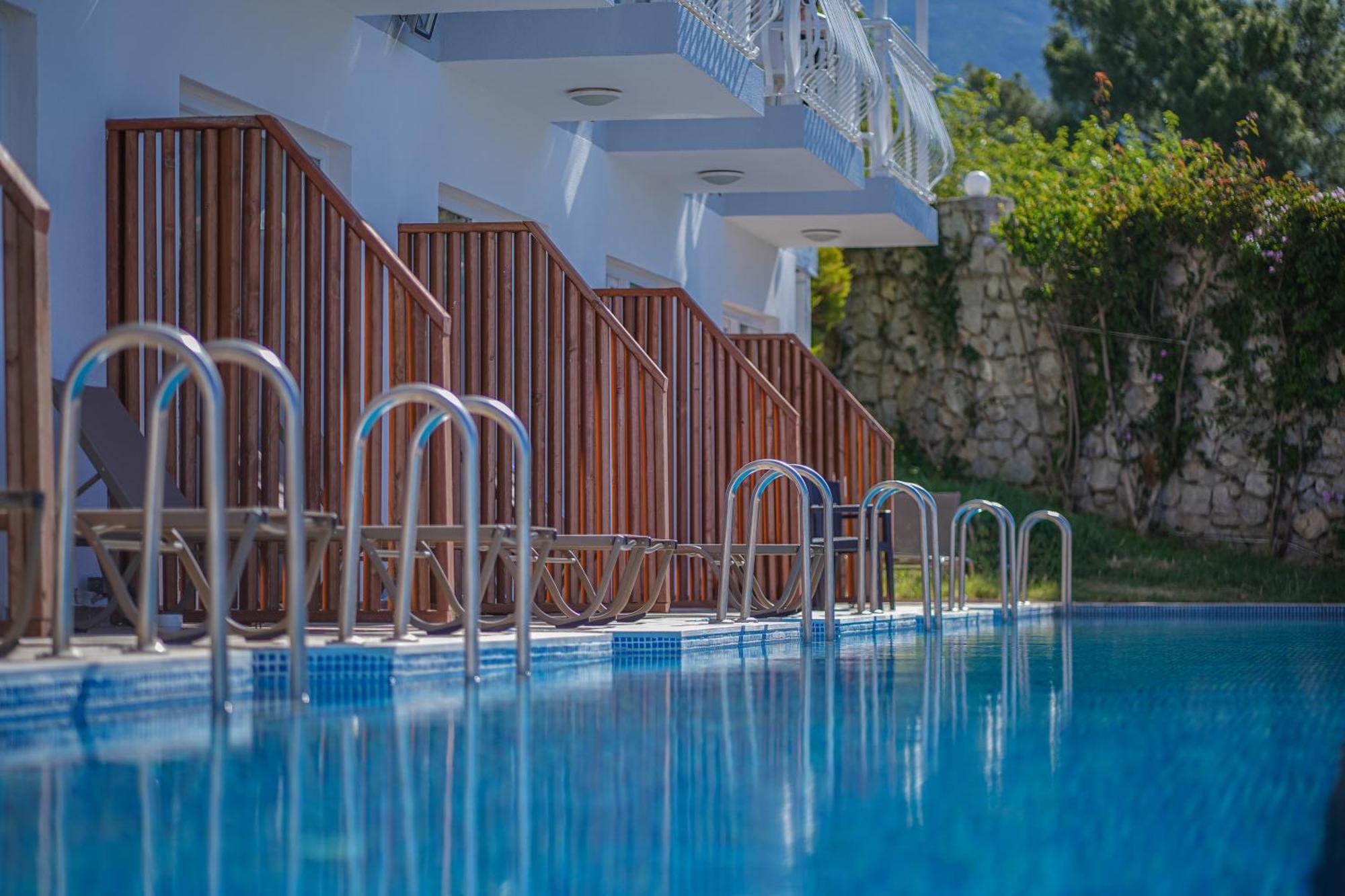 Отель Ramada By Wyndham Fethiye Oludeniz Adult Only Экстерьер фото