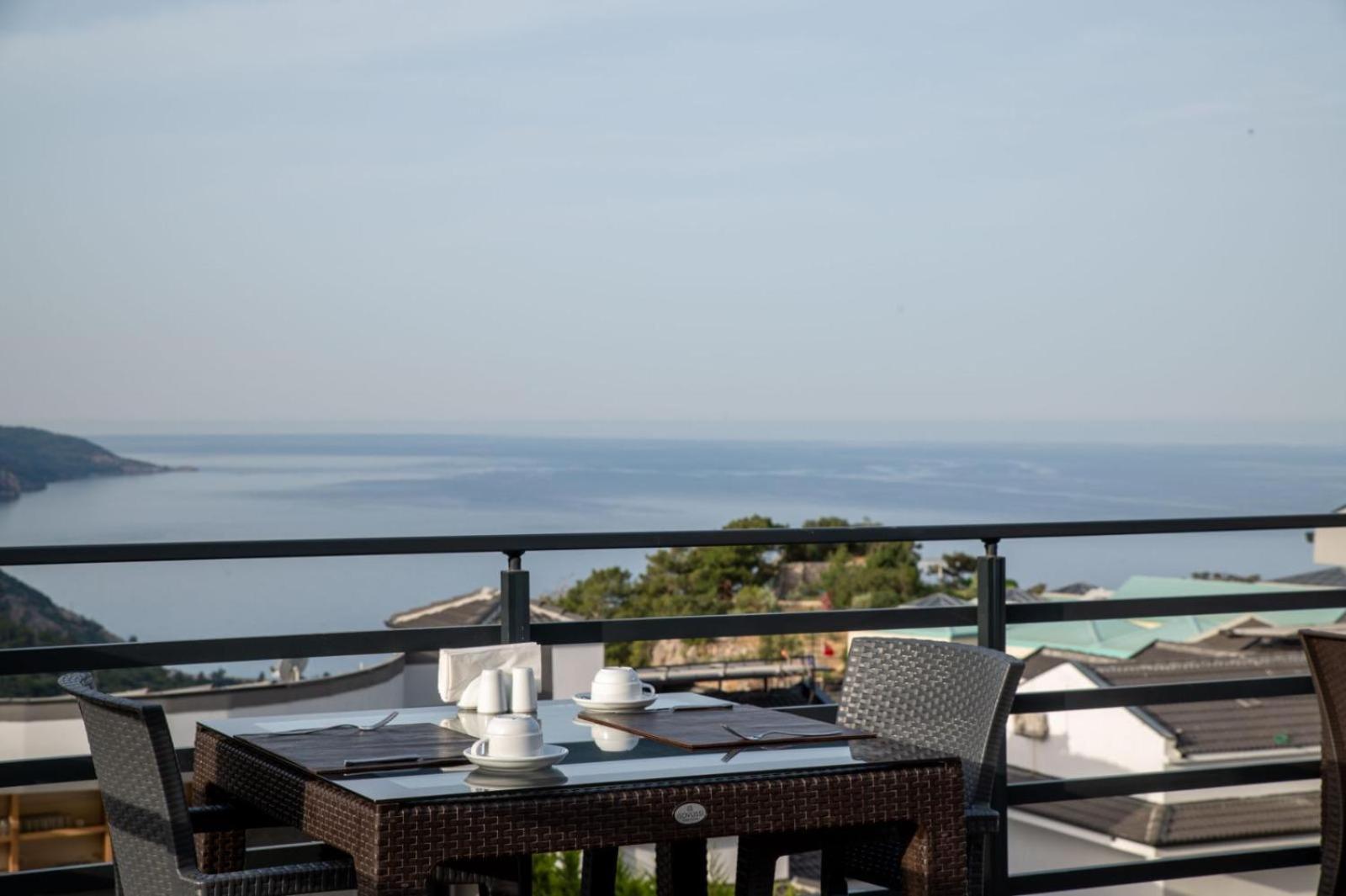 Отель Ramada By Wyndham Fethiye Oludeniz Adult Only Экстерьер фото