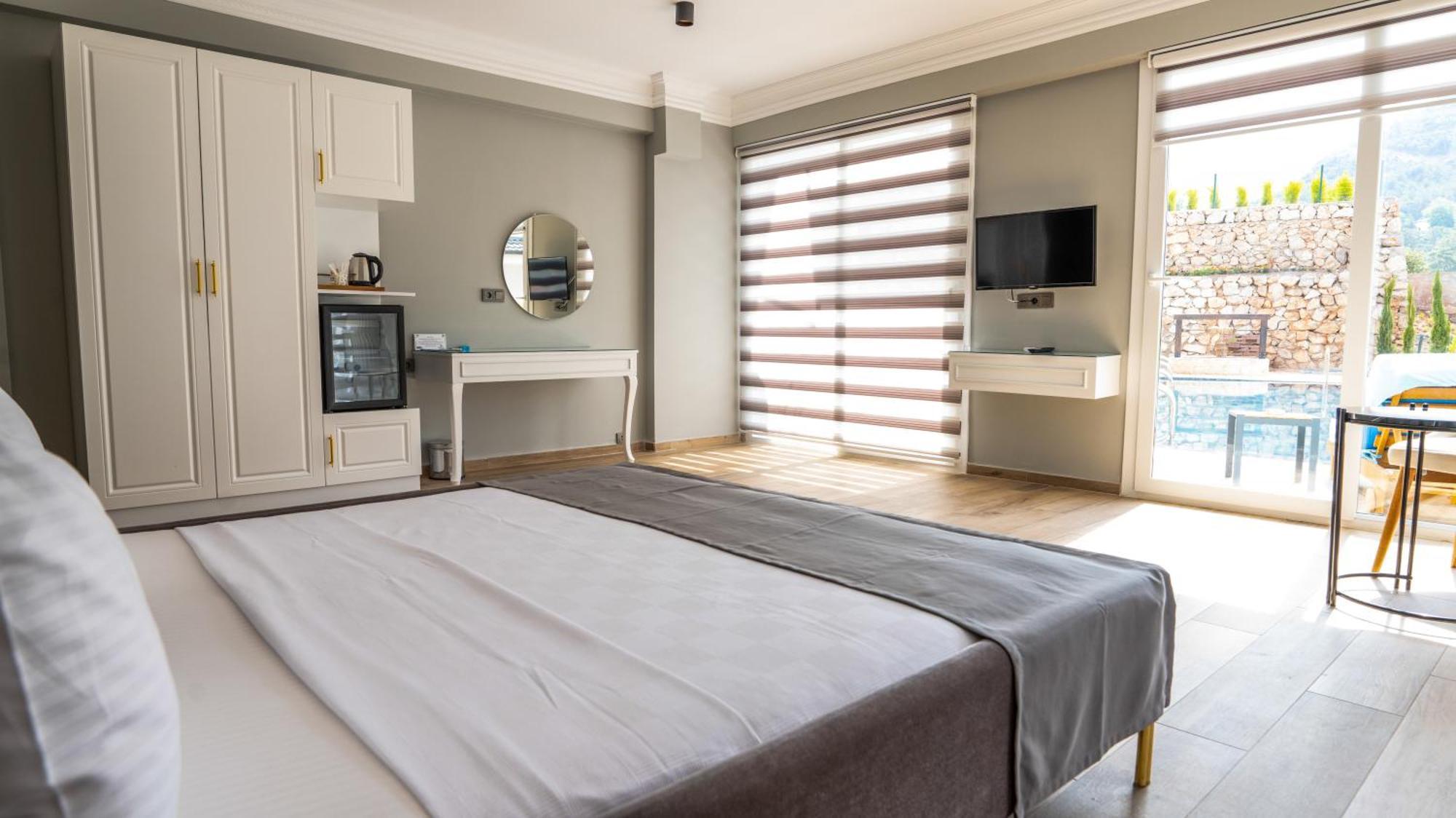 Отель Ramada By Wyndham Fethiye Oludeniz Adult Only Экстерьер фото