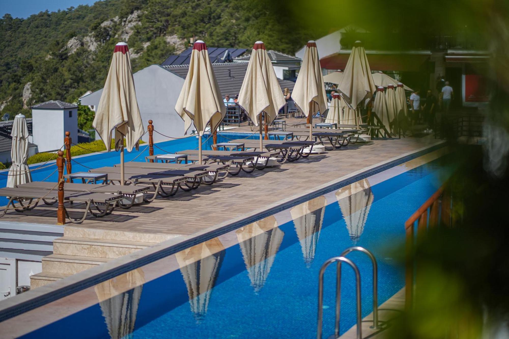Отель Ramada By Wyndham Fethiye Oludeniz Adult Only Экстерьер фото